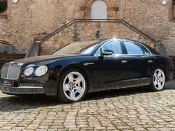 Schwarz Gebraucht 2015 Bentley Flying Spur Limousine | 49.000 €