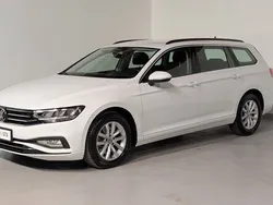 Weiß Gebraucht 2021 VW Passat Limousine | 21.999 € (Guter Preis)