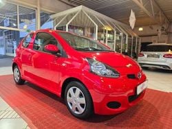 Rot Gebraucht 2011 Toyota Aygo Cool Kleinwagen | 7.900 € (Teuer)