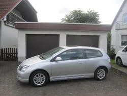 Silber Gebraucht 2005 Honda Civic ES Limousine | 5.990 € (Etwas zu teuer)