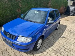 Blau Gebraucht 2001 VW Polo Basis Kleinwagen | 600 € (Guter Preis)