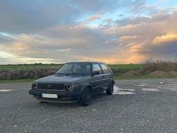 Grau Gebraucht 1990 VW Golf II GTI Kleinwagen | 11.000 €
