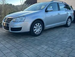 Silber Gebraucht 2008 VW Golf V Kombi | 2.500 € (Guter Preis)