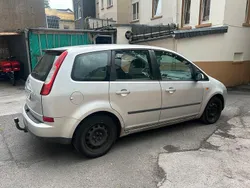 Silber Gebraucht 2004 Ford C-MAX Van / Kleinbus | 650 € (Guter Preis)