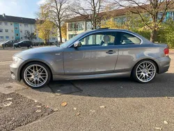 Grau Gebraucht 2011 BMW 125 M Sport Kleinwagen | 22.999 €