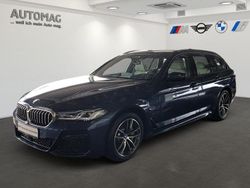 Phytonicblau Gebraucht 2023 BMW 530e M Sport Kombi | 41.490 € (Teuer)