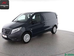 Granitgrün Gebraucht 2021 Mercedes Vito Van / Kleinbus | 32.880 € (Superpreis)