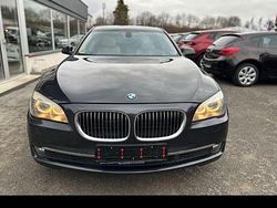 Grau Gebraucht 2011 BMW 750L Limousine | 6.500 €