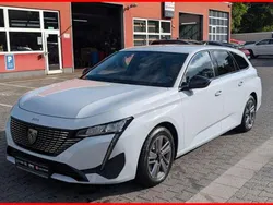 Weiß Gebraucht 2024 Peugeot 308 Allure Kombi | 23.850 € (Superpreis)