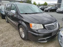 Colore esterno (black) Gebraucht 2013 Lancia Voyager Gold Van / Kleinbus | 3.999 € (Fairer Preis)