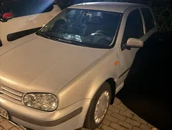 Silber Gebraucht 1999 VW Golf IV Kleinwagen | 600 € (Guter Preis)