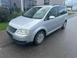 Silber Gebraucht 2005 VW Touran Trendline Van / Kleinbus | 1.999 € (Fairer Preis)