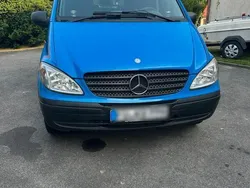 Blau Gebraucht 2010 Mercedes Vito Van / Kleinbus | 7.200 €