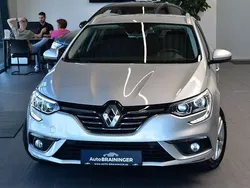 Grau Gebraucht 2019 Renault Mégane IV Business Limousine | 12.950 € (Fairer Preis)