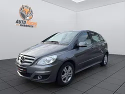 Grau Gebraucht 2009 Mercedes B200 Van / Kleinbus | 7.480 € (Etwas zu teuer)