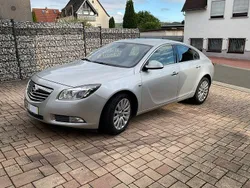 Silber Gebraucht 2011 Opel Insignia Edition Limousine | 6.500 € (Etwas zu teuer)
