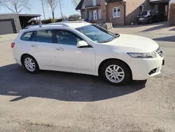 Weiß Gebraucht 2012 Honda Accord Elegance Kombi | 8.000 € (Guter Preis)