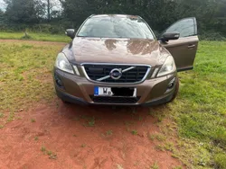 Braun Gebraucht 2009 Volvo XC60 Summum SUV | 8.550 €