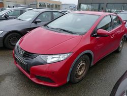 Rot Gebraucht 2012 Honda Civic Comfort Limousine | 6.990 € (Etwas zu teuer)