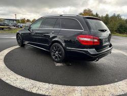 Schwarz Gebraucht 2010 Mercedes E350 Avantgarde Kombi | 4.200 € (Superpreis)