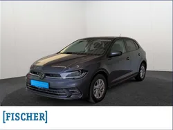 Rauchgrau metallic (metallic) Gebraucht 2024 VW Polo Style Kleinwagen | 23.440 € (Fairer Preis)