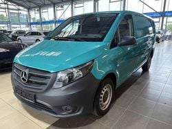 Grün vaillant grün 2010 Gebraucht 2021 Mercedes Vito Van / Kleinbus | 18.000 €