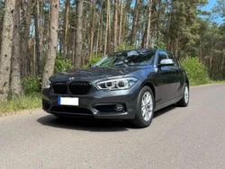 Grau Gebraucht 2017 BMW 118 Urban Line Kleinwagen | 15.299 € (Fairer Preis)