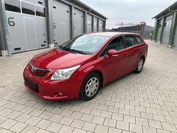 Rot Gebraucht 2009 Toyota Avensis Kombi | 1.999 € (Superpreis)