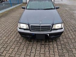 Grau Gebraucht 1999 Mercedes C220 Elegance Limousine | 4.900 € (Fairer Preis)