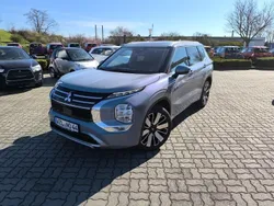 Mondsteingrau Neu 2025 Mitsubishi Outlander P-HEV Top SUV | 59.990 € (Fairer Preis)