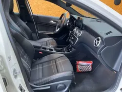 Weiß Gebraucht 2016 Mercedes A180 Urban Limousine | 13.100 € (Fairer Preis)