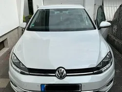 Weiß Gebraucht 2018 VW Golf VII Join Limousine | 15.600 € (Guter Preis)