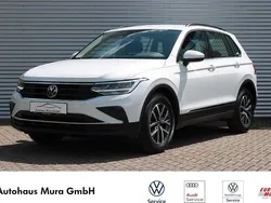 Weiß Gebraucht 2021 VW Tiguan Life SUV | 25.990 € (Fairer Preis)