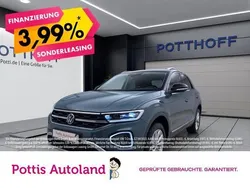 Blau Gebraucht 2024 VW T-Roc Style SUV | 30.777 € (Fairer Preis)