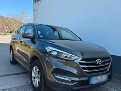 Grau Gebraucht 2016 Hyundai Tucson SUV | 12.499 € (Superpreis)
