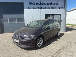 Grau Gebraucht 2015 VW Golf Sportsvan LOUNGE Van / Kleinbus | 10.500 € (Fairer Preis)