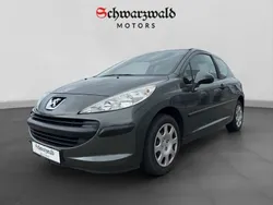 Grau Gebraucht 2006 Peugeot 207 Filou Limousine | 3.580 € (Etwas zu teuer)