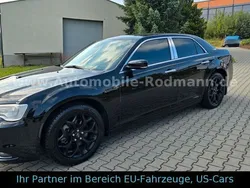 Schwarz Gebraucht 2018 Chrysler 300C Limousine | 16.990 €