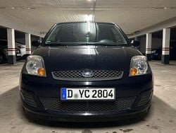 Blau Gebraucht 2007 Ford Fiesta Fun X Limousine | 1.500 € (Guter Preis)