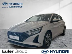 Grau Gebraucht 2025 Hyundai i20 Trend Limousine | 21.290 € (Fairer Preis)