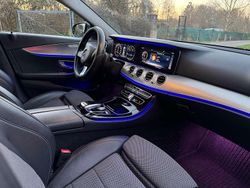Grau Gebraucht 2016 Mercedes E220 Limousine | 21.900 € (Fairer Preis)