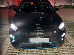 Schwarz Gebraucht 2021 Kia e-Niro Vision SUV | 18.500 € (Fairer Preis)