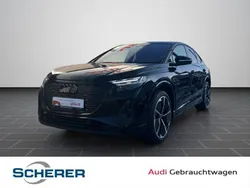 Mythosschwarz metallic (metallic) Gebraucht 2023 Audi Q4 Sportback e-tron Ambiente SUV | 44.450 € (Fairer Preis)