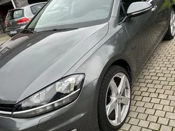 Grau Gebraucht 2017 VW Golf VII Kombi | 11.699 € (Fairer Preis)