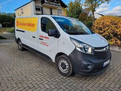 Weiß Gebraucht 2015 Opel Vivaro Van | 10.900 € (Fairer Preis)
