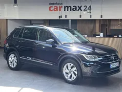 Deep black perleffekt Gebraucht 2022 VW Tiguan Life SUV | 25.970 € (Guter Preis)