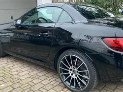 Schwarz Gebraucht 2017 Mercedes SLC200 AMG line Cabrio | 28.490 € (Fairer Preis)