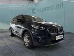 Blau Gebraucht 2019 Kia Sorento Vision SUV | 28.480 € (Etwas zu teuer)