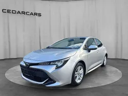 Silber Gebraucht 2019 Toyota Corolla Comfort Limousine | 12.499 € (Etwas zu teuer)