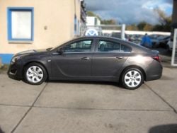 Grau Gebraucht 2015 Opel Insignia Edition Limousine | 7.400 € (Fairer Preis)